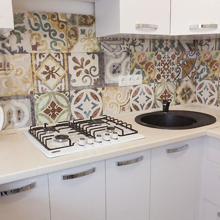 Leogrand Apartments On Svobody Lviv Bagian luar foto